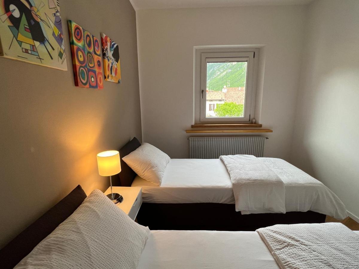 Venzhome Venzone Eksteriør billede